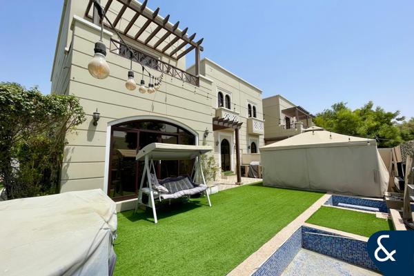 Corner Unit | Amazing Location | Single Row